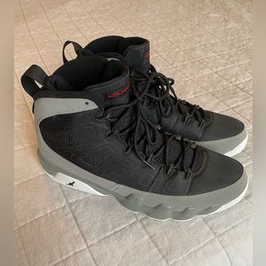 Jordan 9 Retro Particle Grey